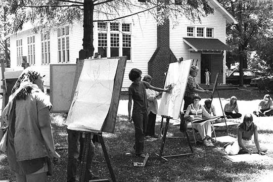 Read more about the article Exhibit Celebrates 50 Years of MSU’s Summer Art Program in Leland